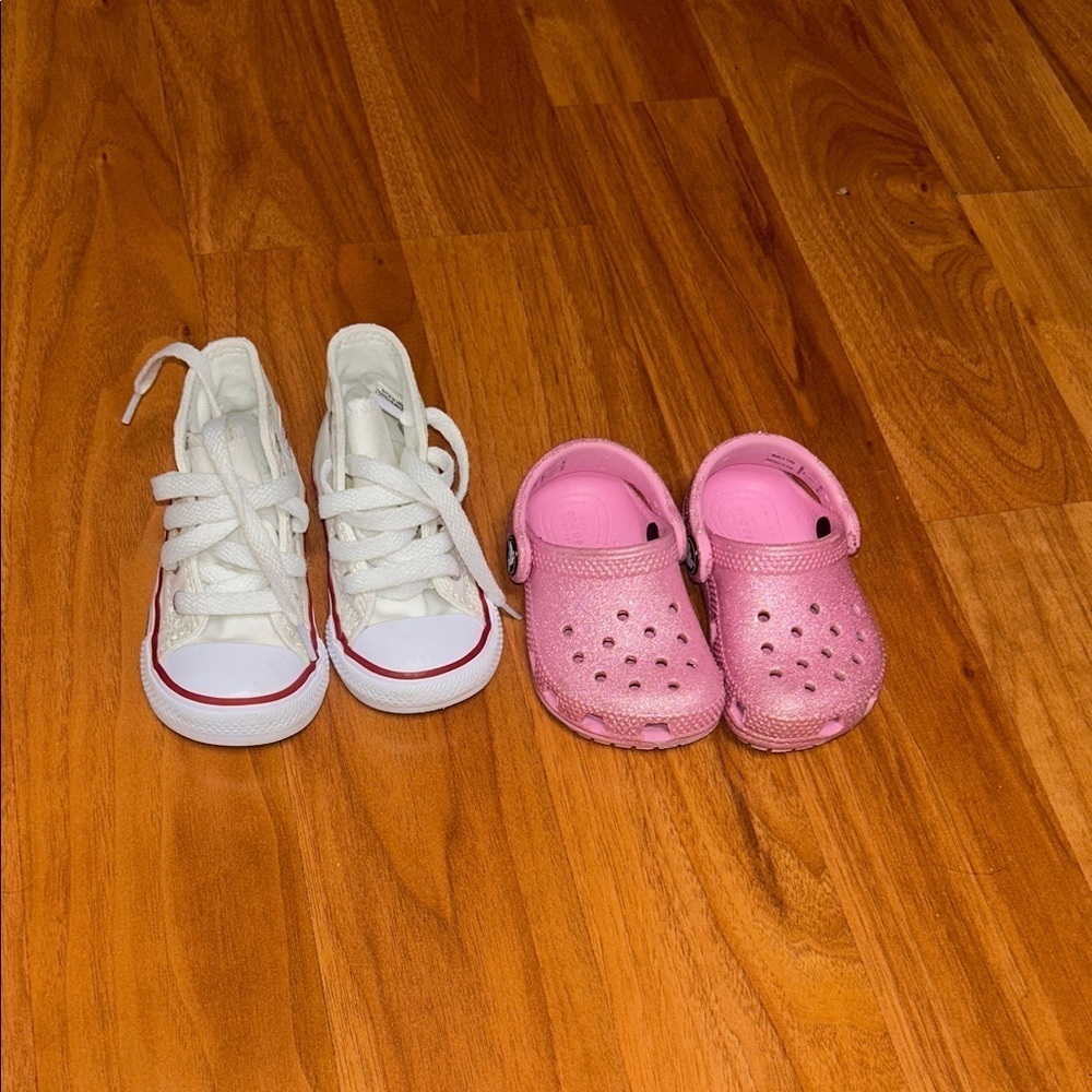 Kids' bundle 2 pairs of shoes White Sneakers and Pink Cross